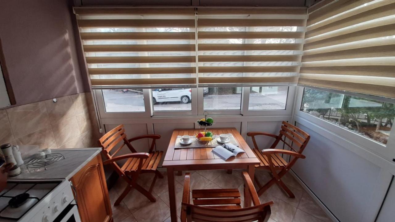 Apartment Lalovina *